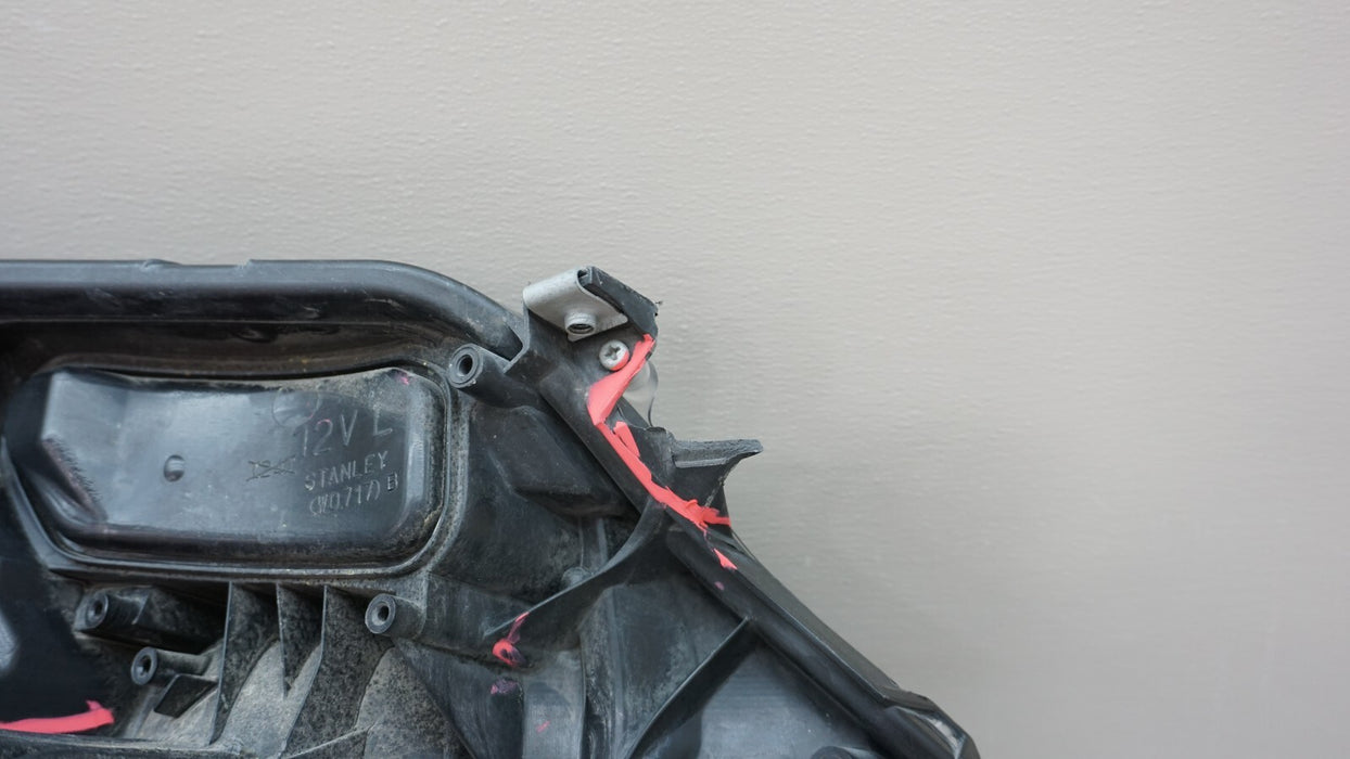 2013-2015 TOYOTA RAV4 FRONT LEFT DRIVER SIDE HALOGEN HEADLIGHT OEM 13 14 15