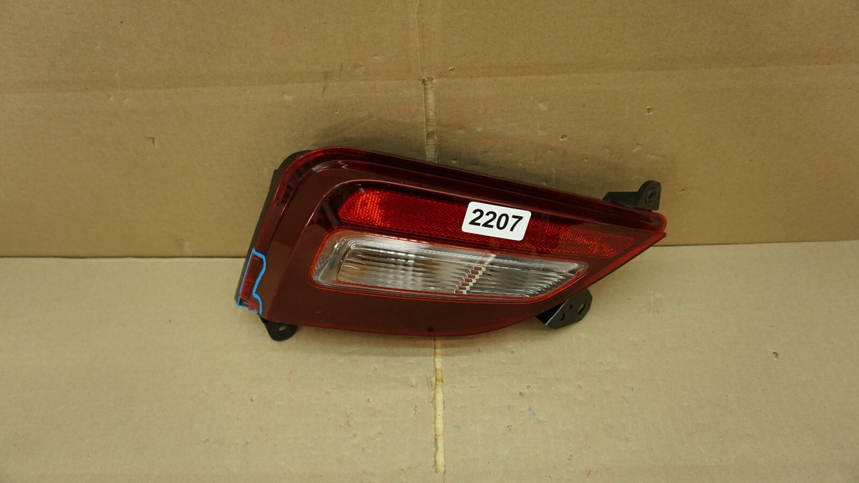 2019-2020 HYUNDAI SANTA FE REAR LEFT DRIVER SIDE TAIL LIGHT HALOGEN OEM 19 20