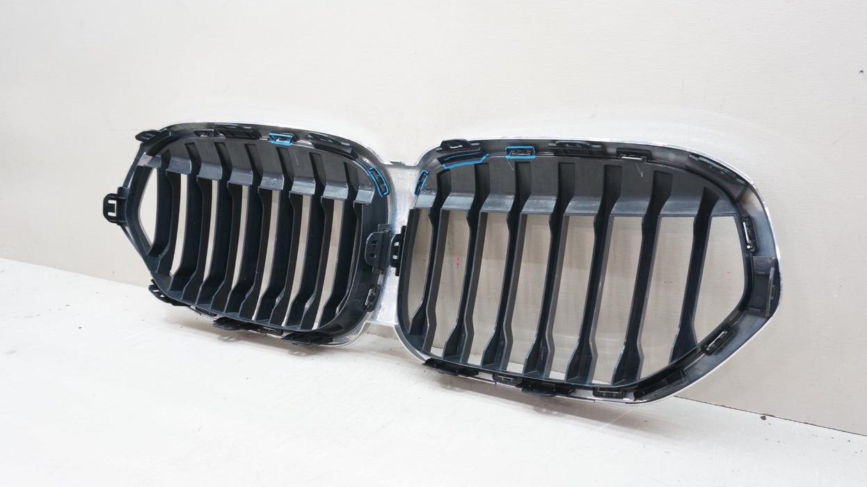 2019-2021 BMW X1 G01 FRONT BUMPER RADIATOR GRILLE OEM 8493450