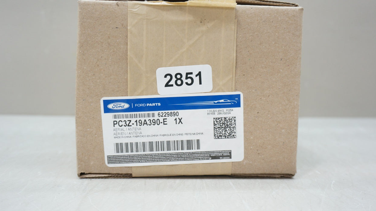 2023-2026 FORD F250 350 450 550 600 RIGHT SPLITTER 5G ANTENNA OEM PC3Z-19A390-E