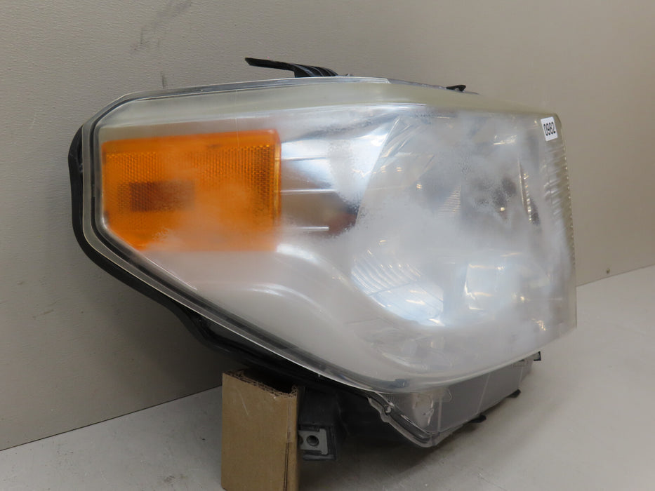 2014-2017 TOYOTA TUNDRA  RIGHT PASSENGER SIDE HEADLIGHT LAMP OEM