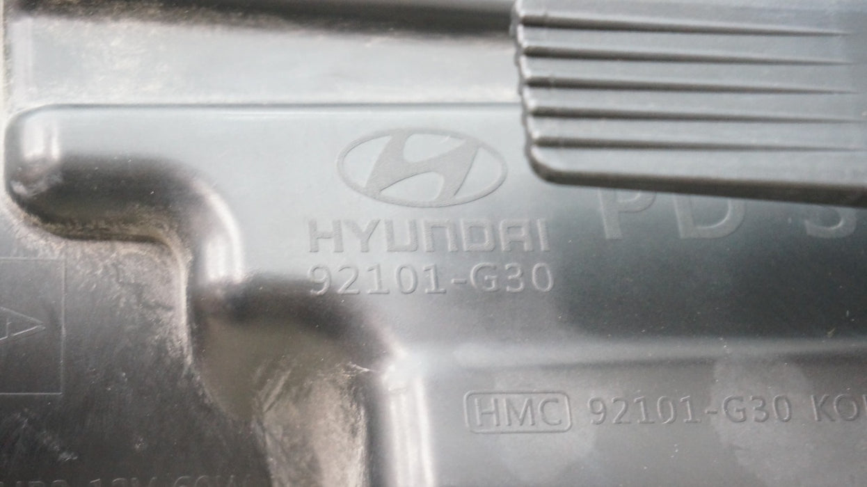 2018-2020 HYUNDAI ELANTRA GT FRONT LEFT SIDE HALOGEN HEADLIGHT OEM 92101-G30