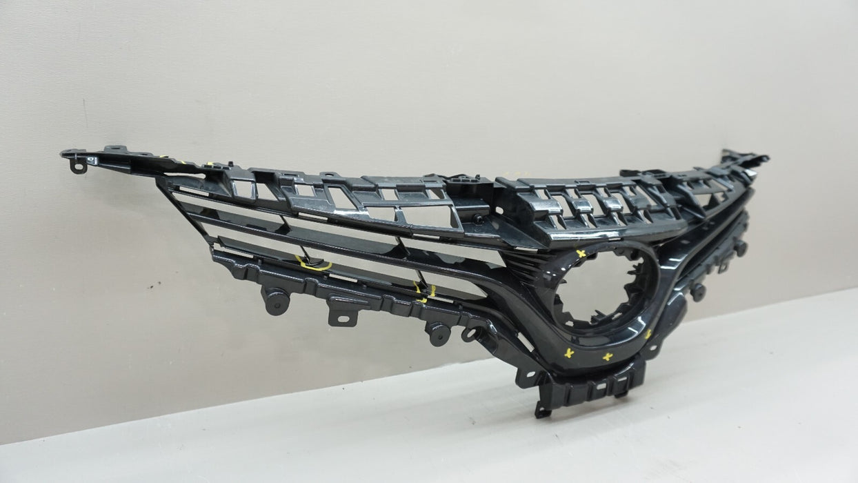2018-2020 TOYOTA CAMRY XLE FRONT UPPER GRILLE OEM 18 19 20