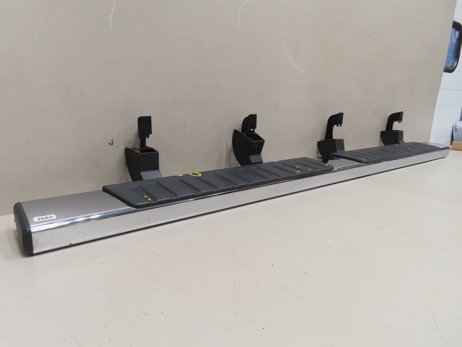 2014-2019 CHEVROLET SILVERADO 1500 FRONT LEFT RUNNING BOARD ROCKER PANEL OEM