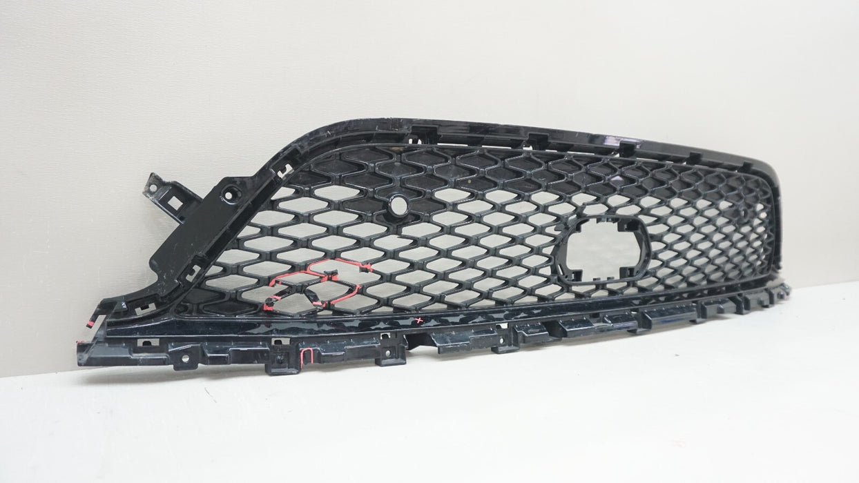 2021-2023 CHRYSLER PACIFICA FRONT LOWER BUMPER GRILLE OEM