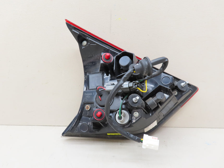 2017-2020 NISSAN ROGUE REAR RIGHT PASSENGER INNER TAIL LIGHT OEM