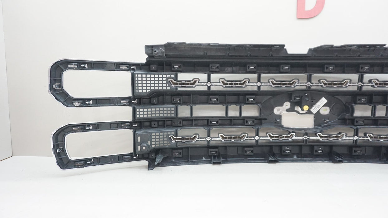 2023-2025 FORD F-250 F-350 FRONT RADIATOR GRILLE GRILL *MINT* PC3B-8200 OEM
