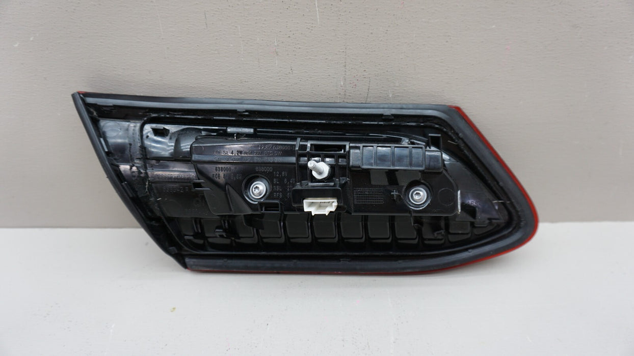 2018-2020 MERECEDES-BENZ E-CLASS REAR RIGHT PASSENGER SIDE INNER TAIL LIGHT OEM