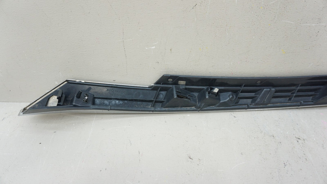 2016-2018 HONDA CIVIC FRONT RIGHT GRILLE EXTENSION MOLDING OEM 71123-TBA-A01