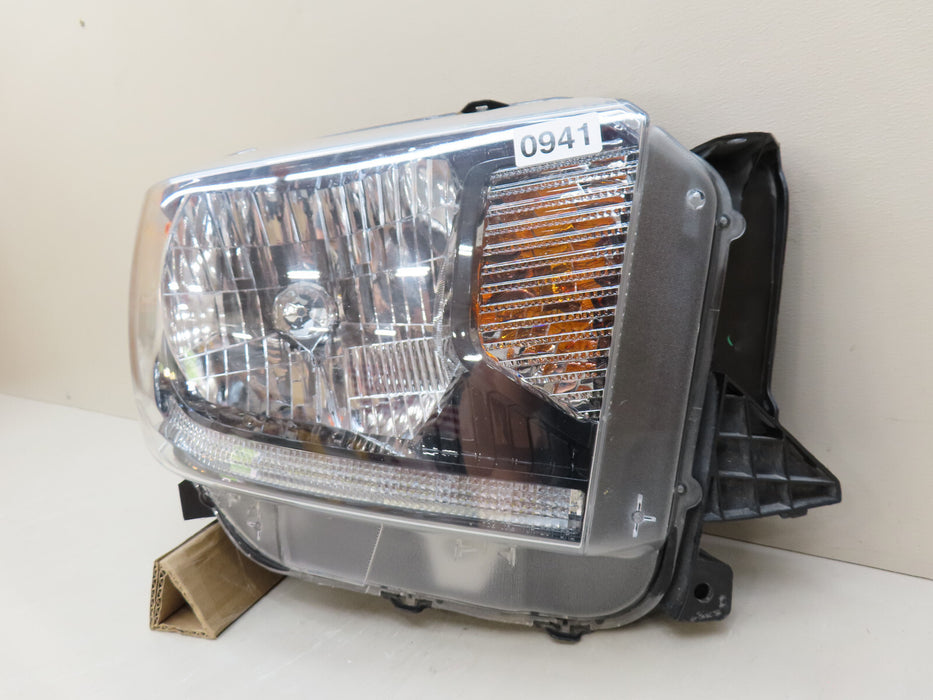 2014-2017 TOYOTA TUNDRA FRONT RIGHT PASSENGER SIDE HEADLIGHT HALOGEN/LED OEM