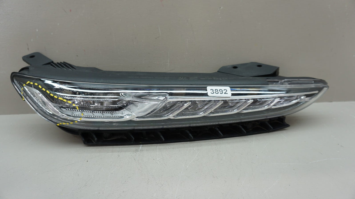 2018-2021 HYUNDAI KONA FRONT RIGHT PASSENGER DAYTIME RUNNING LIGHT DRL OEM