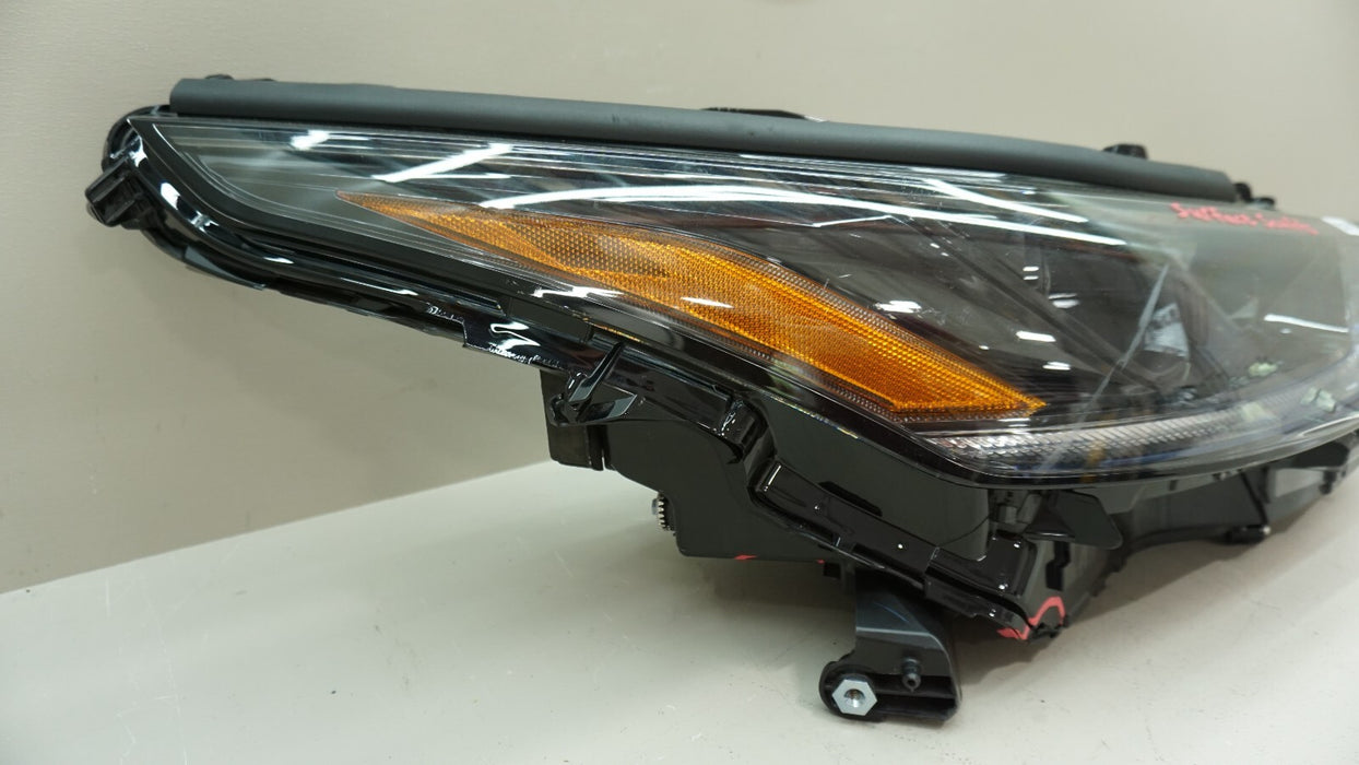 2020-2022 TOYOTA HIGHLANDER FRONT RIGHT PASSENGERS SIDE LED HEADLIGHT OEM