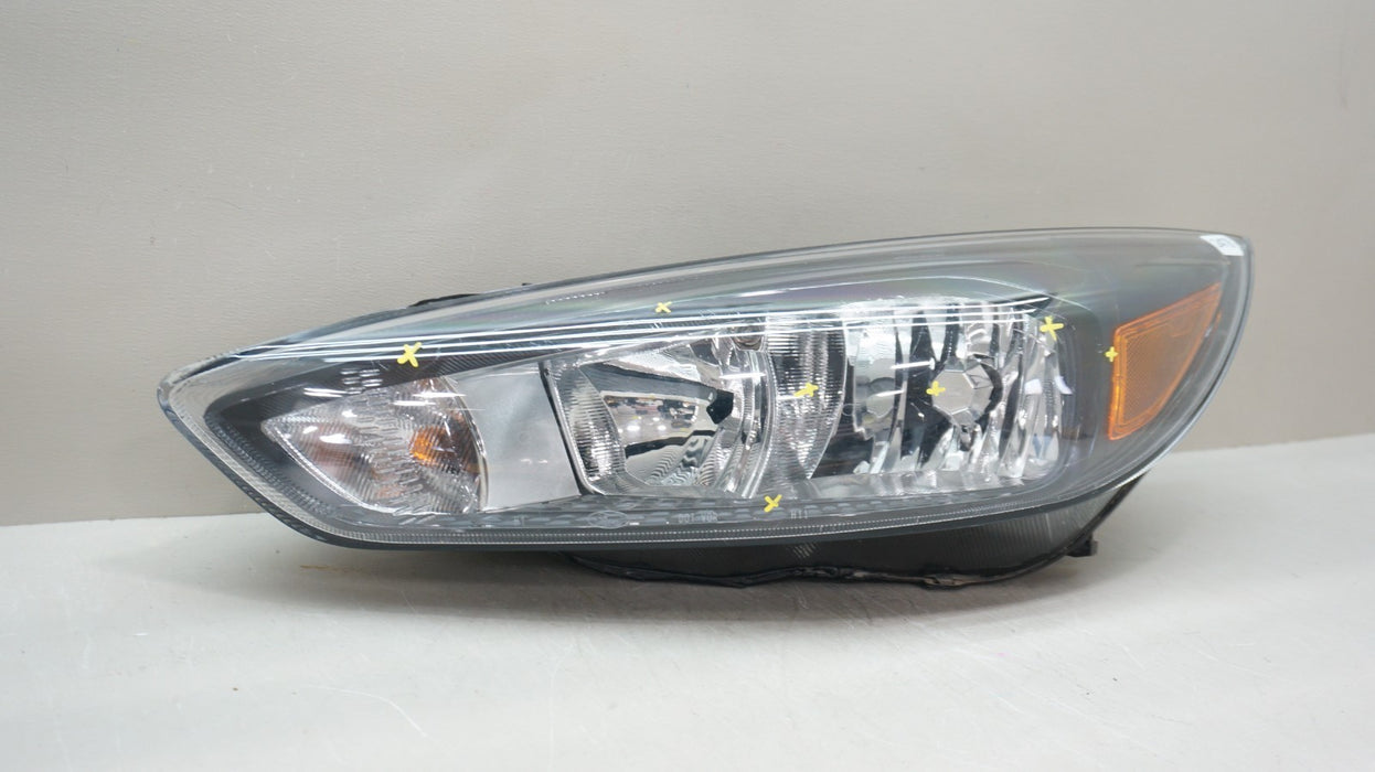 2015-2018 FORD FOCUS FRONT LEFT DRIVER SIDE HALOGEN HEADLIGHT OEM F1EB-13W030