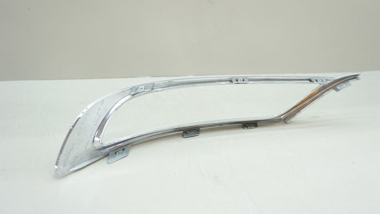 2015-2020 CHRYSLER 300 FRONT LEFT DRIVERS SIDE FOG LIGHT BEZEL TRIM OEM