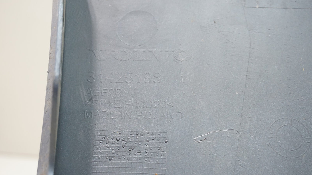 2018-2020 VOLVO XC60 REAR BUMPER COVER PANEL OEM 31425198