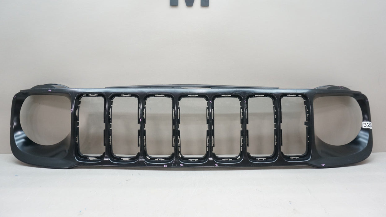 2015-2018 JEEP RENEGADE FRONT BUMPER UPPER GRILL GRILLE OEM 52088680