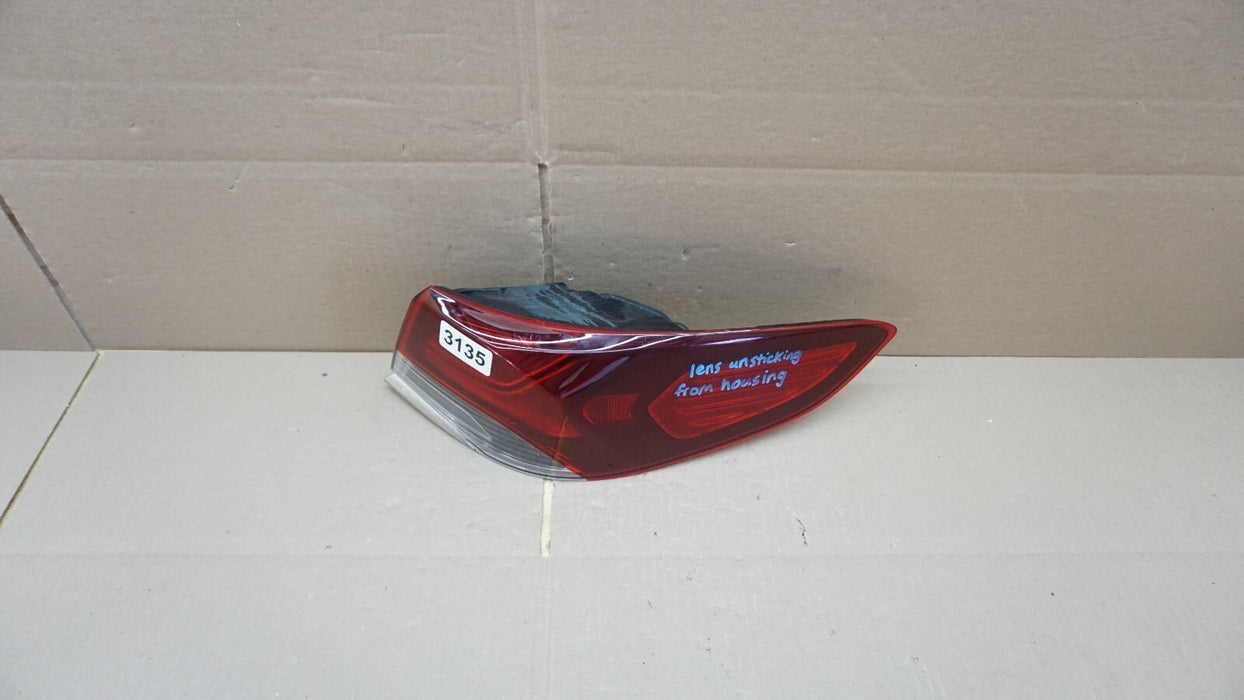 2018-2019 HYUNDAI SONATA REAR RIGHT PASSENGER SIDE OUTER TAIL LIGHT OEM 18 19