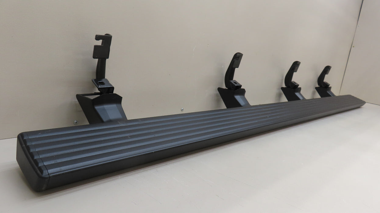 2020-2025 CHEVROLET/GMC SILVERADO-SIERRA 2500 3500 SIDE RUNNING BOARD OEM