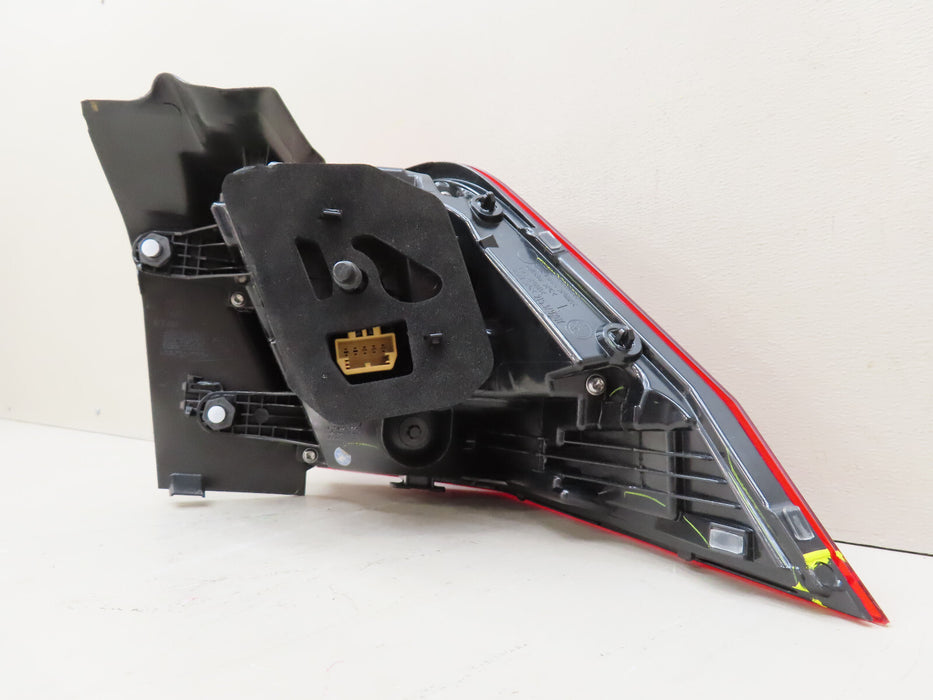 2018-2022 VOLKSWAGEN TIGUAN REAR LEFT DRIVER SIDE TAILLIGHT OEM 5NN-945-095-A