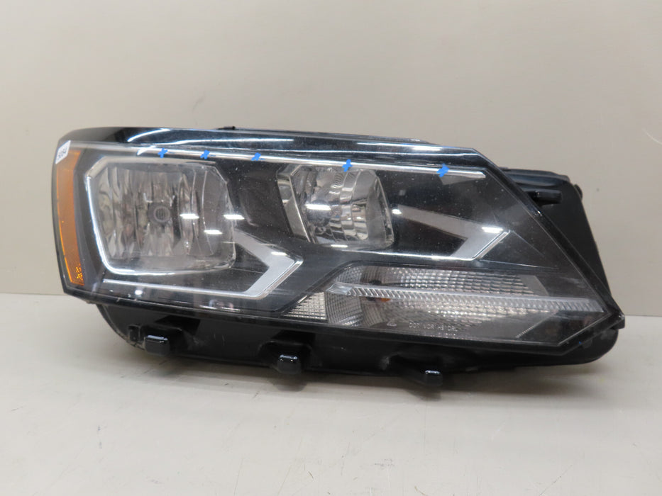 2016-2019 VOLKSWAGEN PASSAT FRONT RIGHT HEADLIGHT LAMP HALOGEN OEM