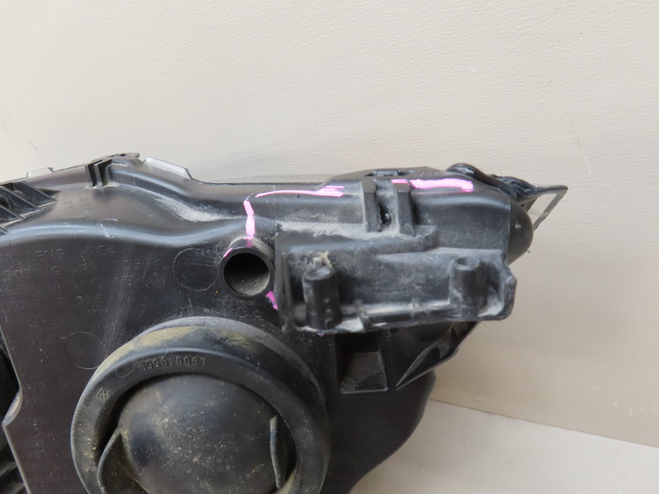 2015 - 2018 FORD EDGE FRONT RIGHT PASSENGER SIDE HEADLIGHT HALOGEN OEM