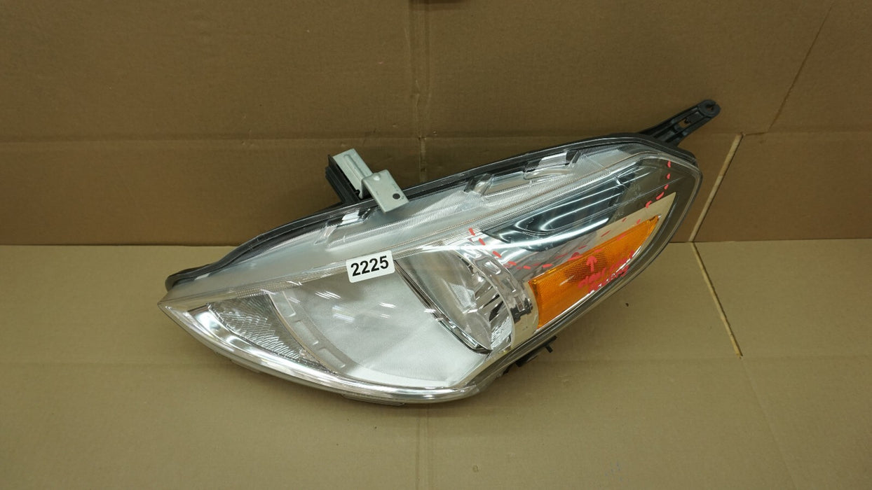 2015-2019 NISSAN VERSA  FRONT LEFT DRIVER SIDE HEADLIGHT HALOGEN AFTERMARKET