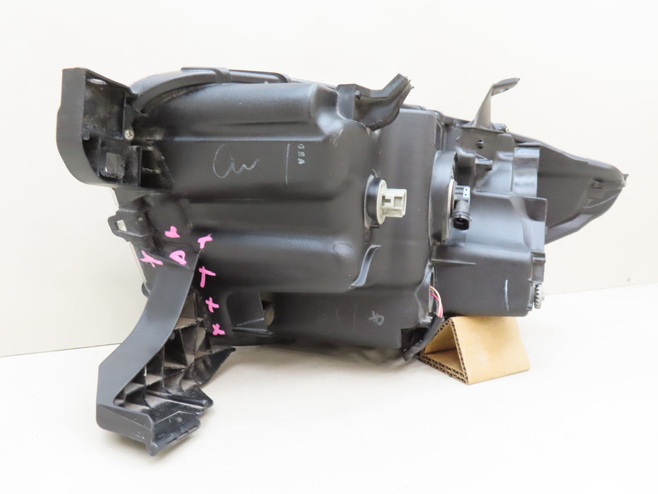 2016-2020 TOYOTA TACOMA FRONT RIGHT PASSENGER HEADLIGHT HALOGEN OEM