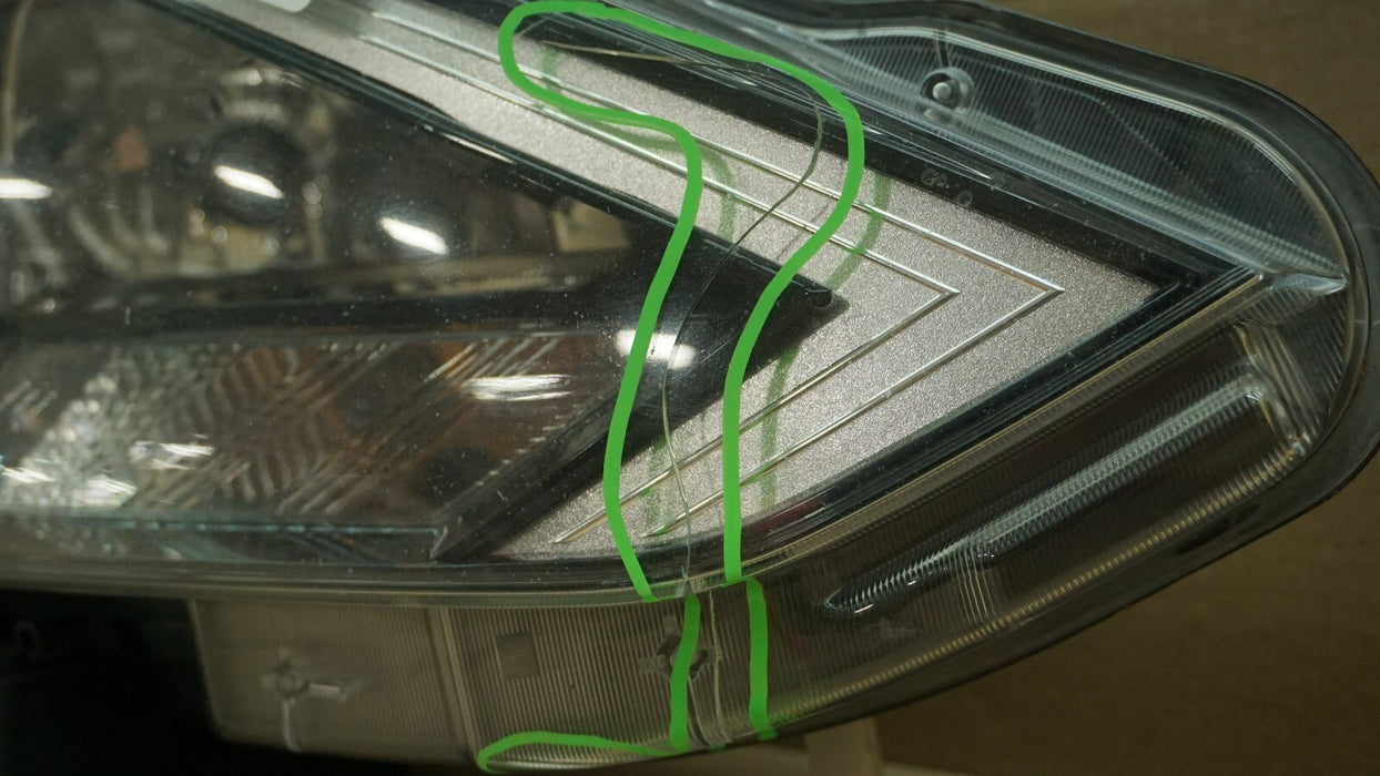 2016-2018 NISSAN SENTRA FRONT RIGHT PASSENGER SIDE HEADLIGHT HALOGEN OEM
