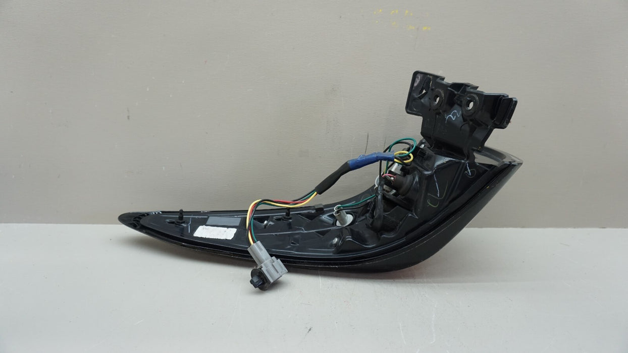 2015-2018 NISSAN MURANO REAR RH RIGHT PASSENGER SIDE TAIL LIGHT OEM