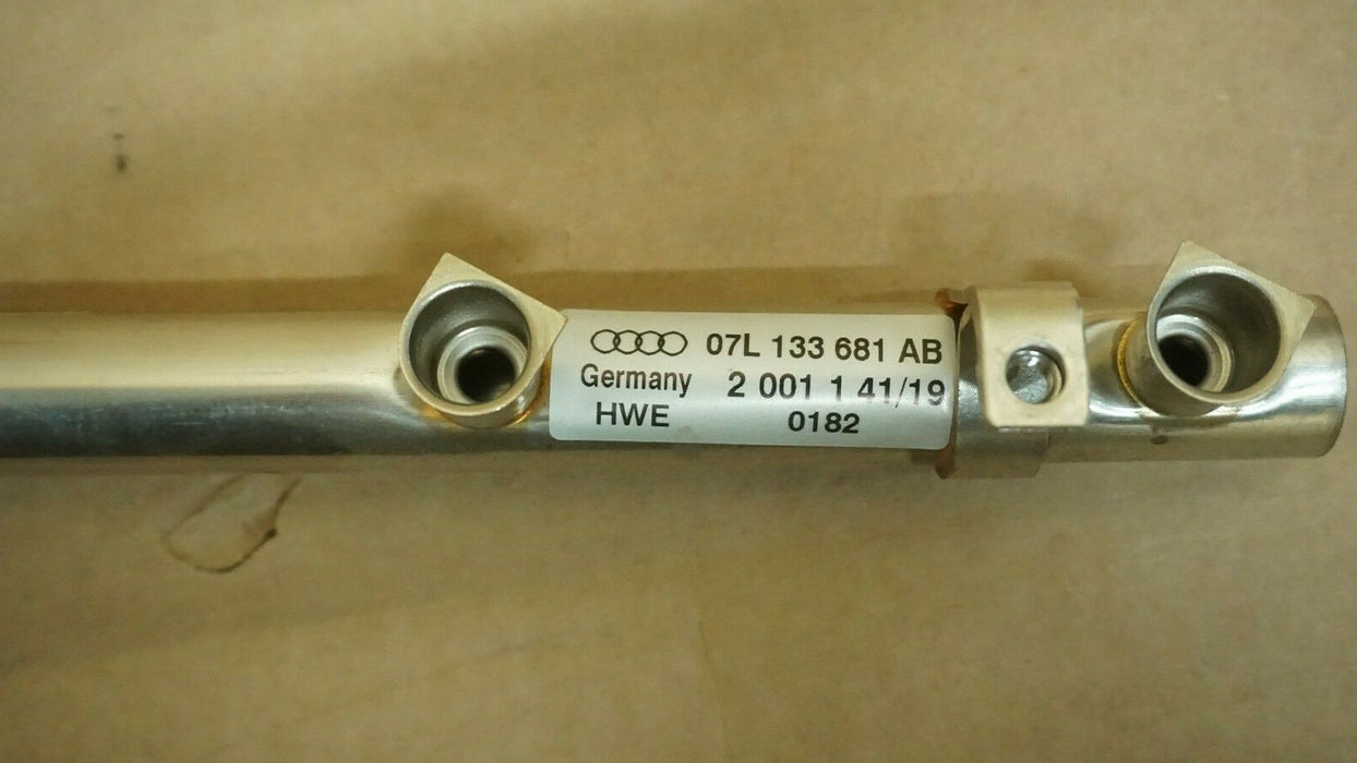 2018 AUDI R8 5.2L V10 RIGHT SIDE GASOLINE ENGINE FUEL INJECTOR RAIL RAMP OEM 18