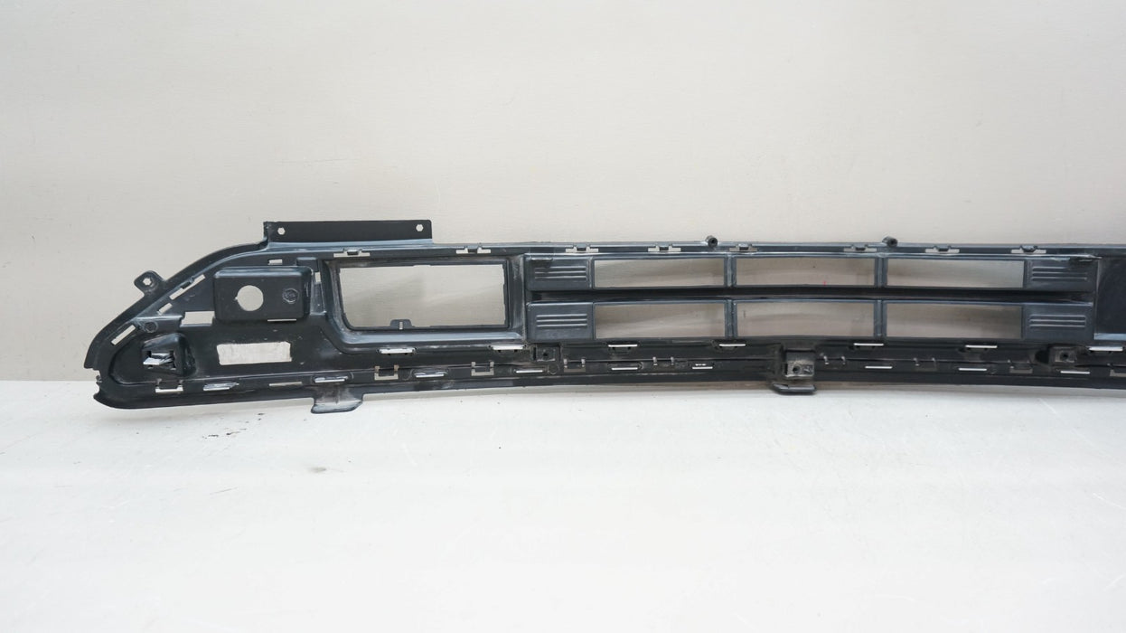 2021-2024 CHEVROLET TAHOE / SUBURBAN FRONT LOWER BUMPER GRILLE OEM 84796507