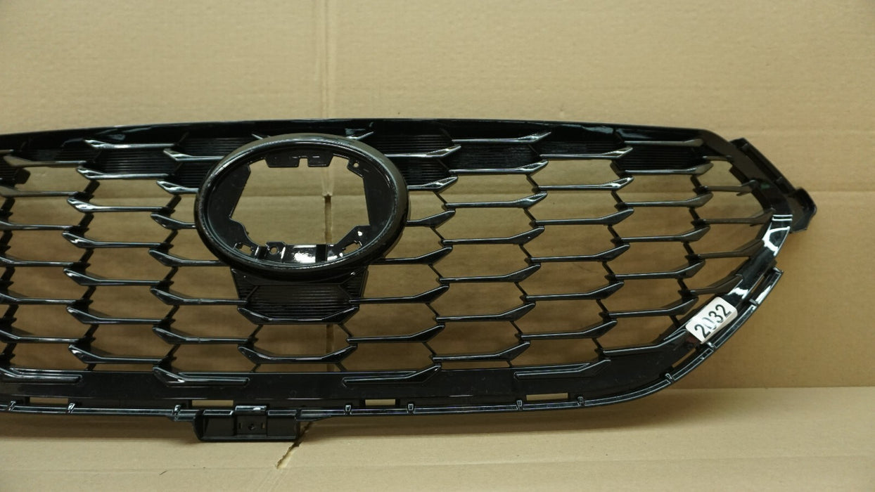 2020-2021 TOYOTA HIGHLANDER FRONT BUMPER CENTER GRILL GRILLE OEM 53111-0E330