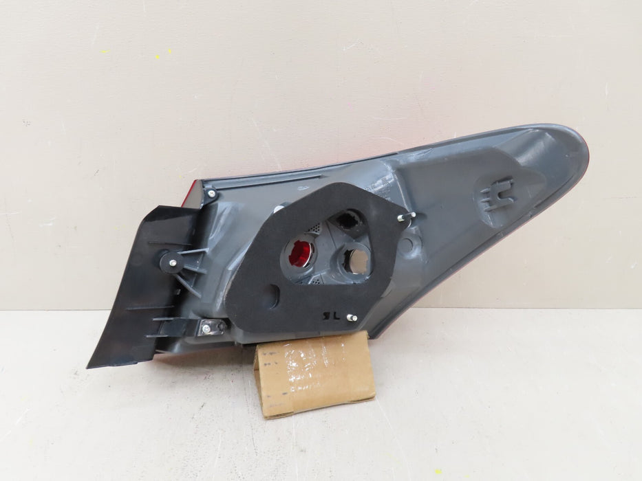 2010-2012 LEXUS ES350 REAR LEFT DRIVER SIDE TAIL LIGHT LAMP HALOGEN OEM