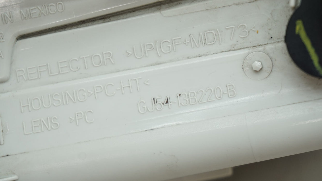 2017-2019 FORD ESCAPE FRONT RIGHT PASSENGER SIDE FOG LIGHT GJ54-13B220 OEM
