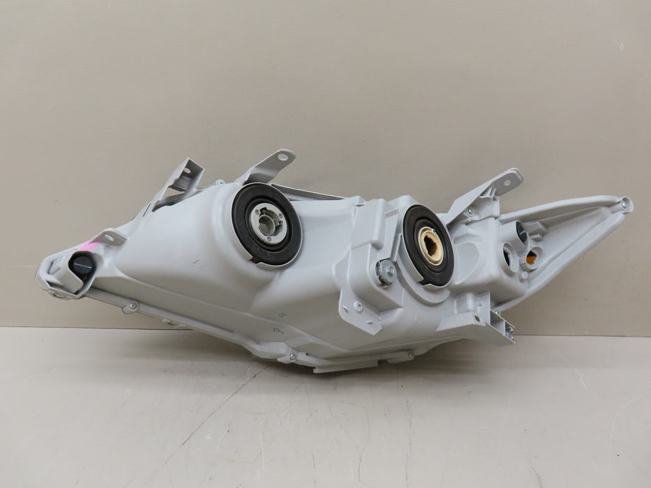 2012-2014 TOYOTA CAMRY FRONT RIGHT PASSENGER HEADLIGHT HALOGEN OEM
