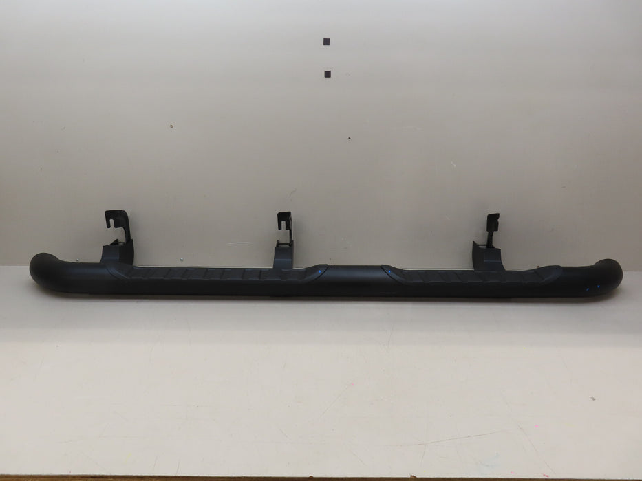 2015-2019 SILVERADO-SIERRA 1500 LEFT DRIVER SIDE RUNNING BOARD OEM