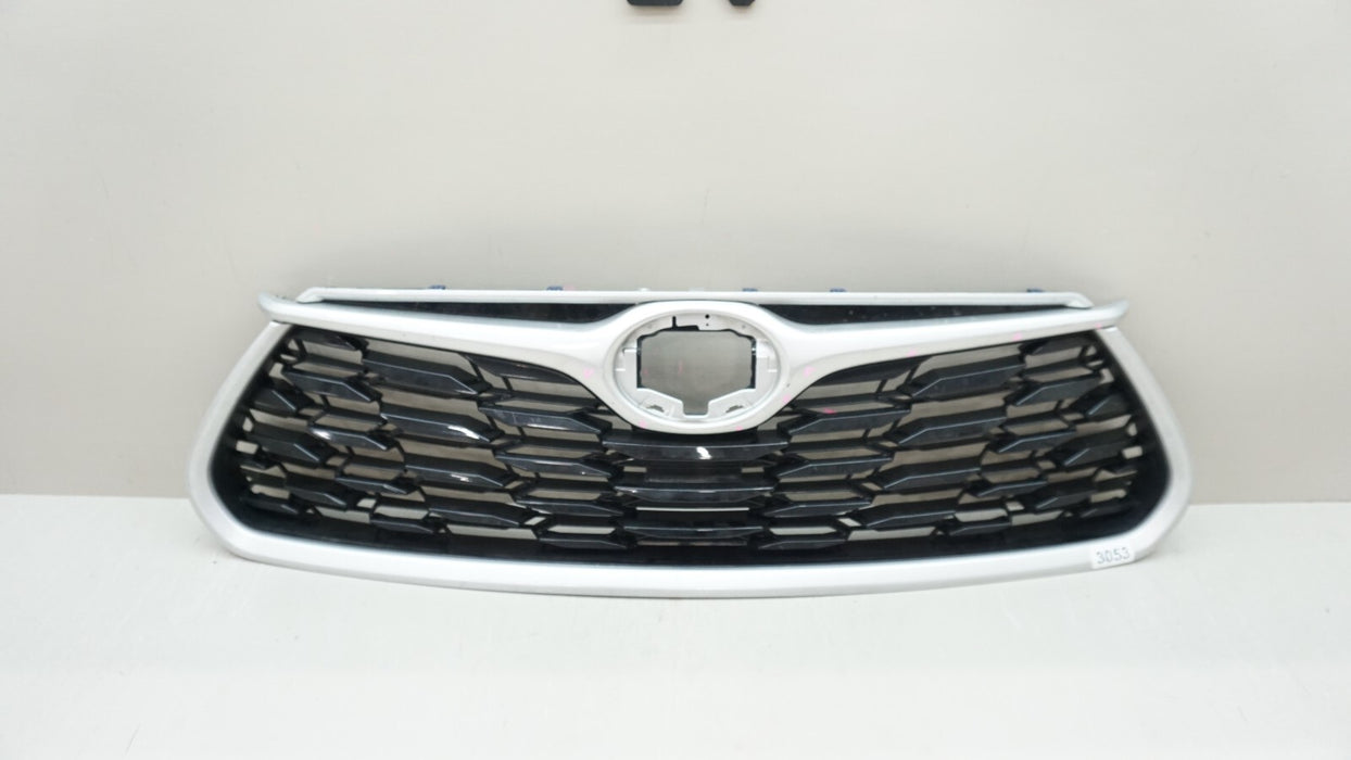 2020-2023 TOYOTA HIGHLANDER FRONT UPPER MAIN GRILLE 53101 0E330 OEM 20 21 22 23