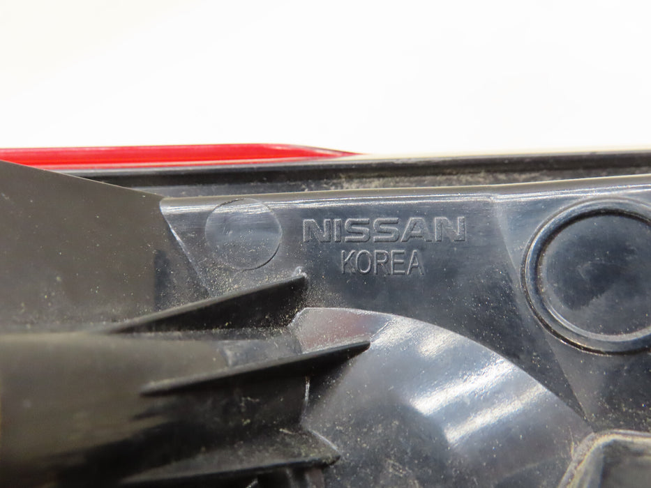 2017-2020 NISSAN ROGUE REAR RIGHT PASSENGER INNER TAIL LIGHT OEM
