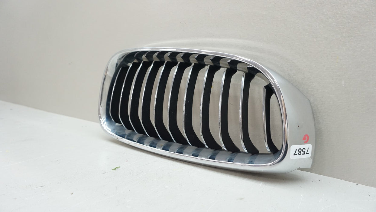 2014-2016 BMW 328I GT FRONT UPPER RH RIGHT RADIATOR GRILLE GRILL OEM 7294804
