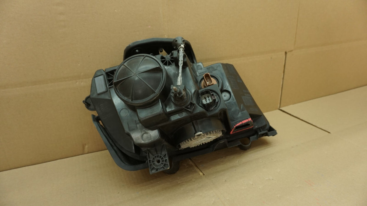 2014-2015 CHEVROLET CAMARO FRONT LEFT DRIVER SIDE HEADLIGHT HALOGEN OEM 14 15
