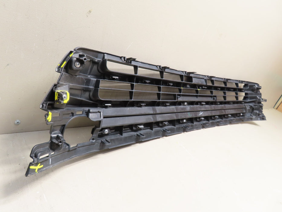 2017-2019 TOYOTA HIGHLANDER SUV FRONT LOWER BUMPER GRILLE GRILL OEM 53112-0E180