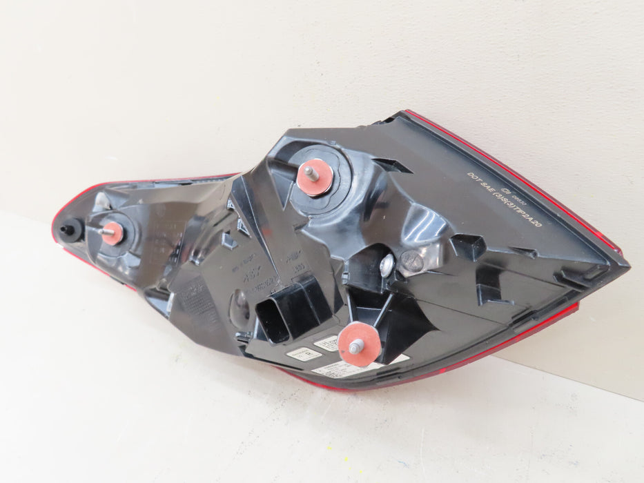 2022 2023 MERCEDES-BENZ C300 REAR RIGHT PASSENGER TAIL LIGHT LED OEM A2069063800