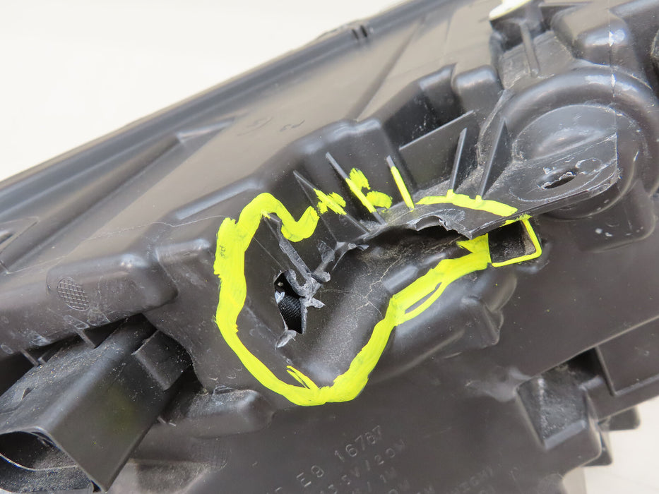 2019-2022 VOLVO XC40 LEFT DRIVER SIDE HEADLIGHT LED OEM