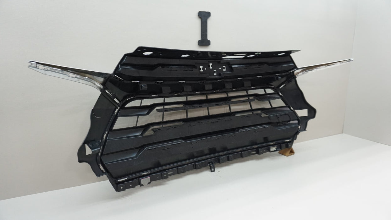 2021-2022 CHEVROLET TAHOE FRONT MAIN GRILLE 42756111 OEM