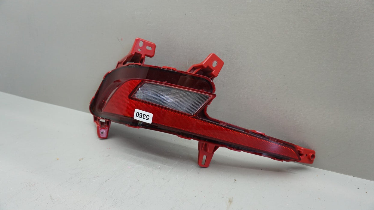 2019-2020 HYUNDAI ELANTRA SPORT REAR LEFT BUMPER REFLECTOR LIGHT OEM 92405-F2500