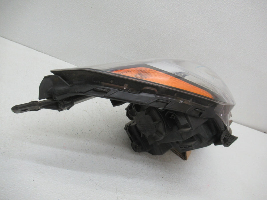 2015-2017 HYUNDAI ACCENT FRONT RIGHT PASSENGER SIDE HEADLIGHT LAMP OEM