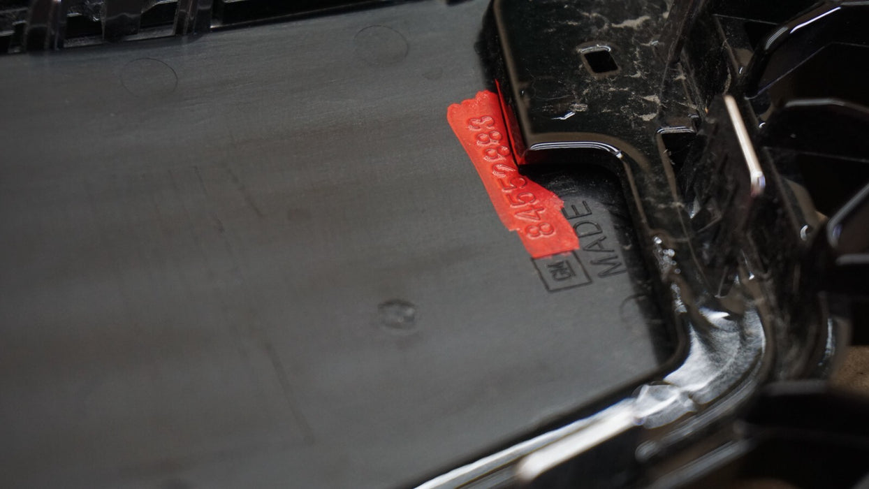 2020-2024 CADILLAC CT5 FRONT BUMPER RADIATOR GRILLE OEM