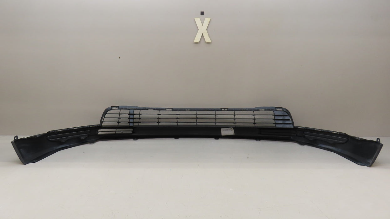 2014-2016 TOYOTA HIGHLANDER FRONT LOWER BUMPER COVER OEM 52129-0E010