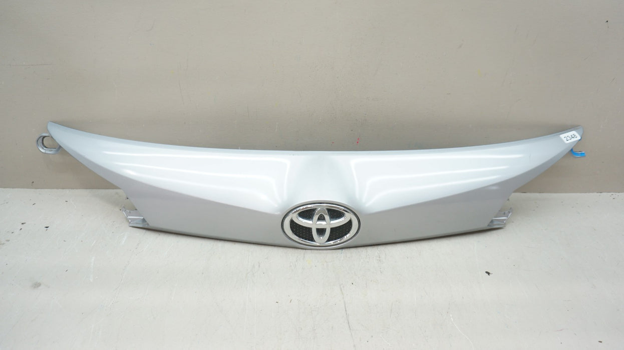 2015-2018 TOYOTA RAV4 REAR TAIL GATE MOLDING TRIM PANEL OEM 76839-42030