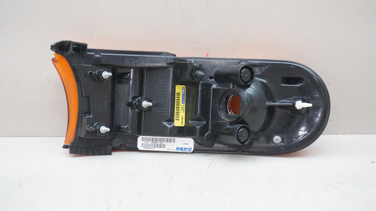 2007-2011 TOYOTA FJ CRUISER FRONT RIGHT TURN SIGNAL PARK LAMP AFTERMARKET